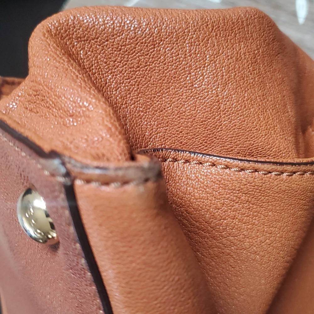 Michael Kors Large Hamilton Leather Satchel Bag - Picture 10 of 15